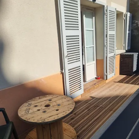 Cosy Bien Equipe !! * Grigny (Rhone)